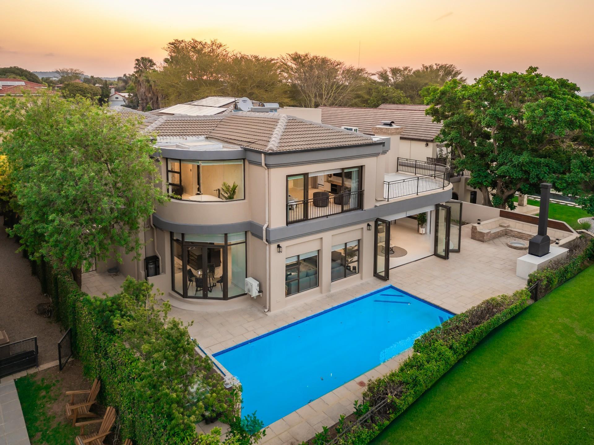 Sheer Perfection with Gorgeous Views — photograph 1