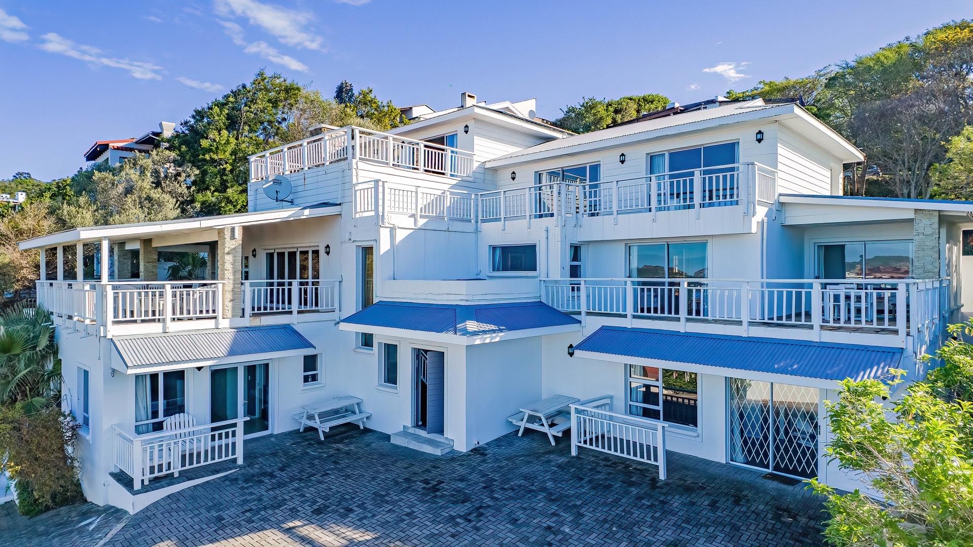 7 Bedroom House in Lower Robberg — photograph 2