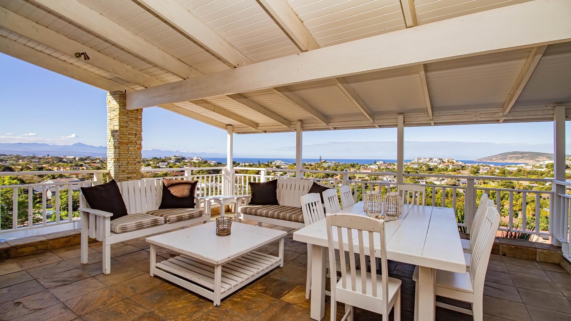 7 Bedroom House in Lower Robberg — photograph 3