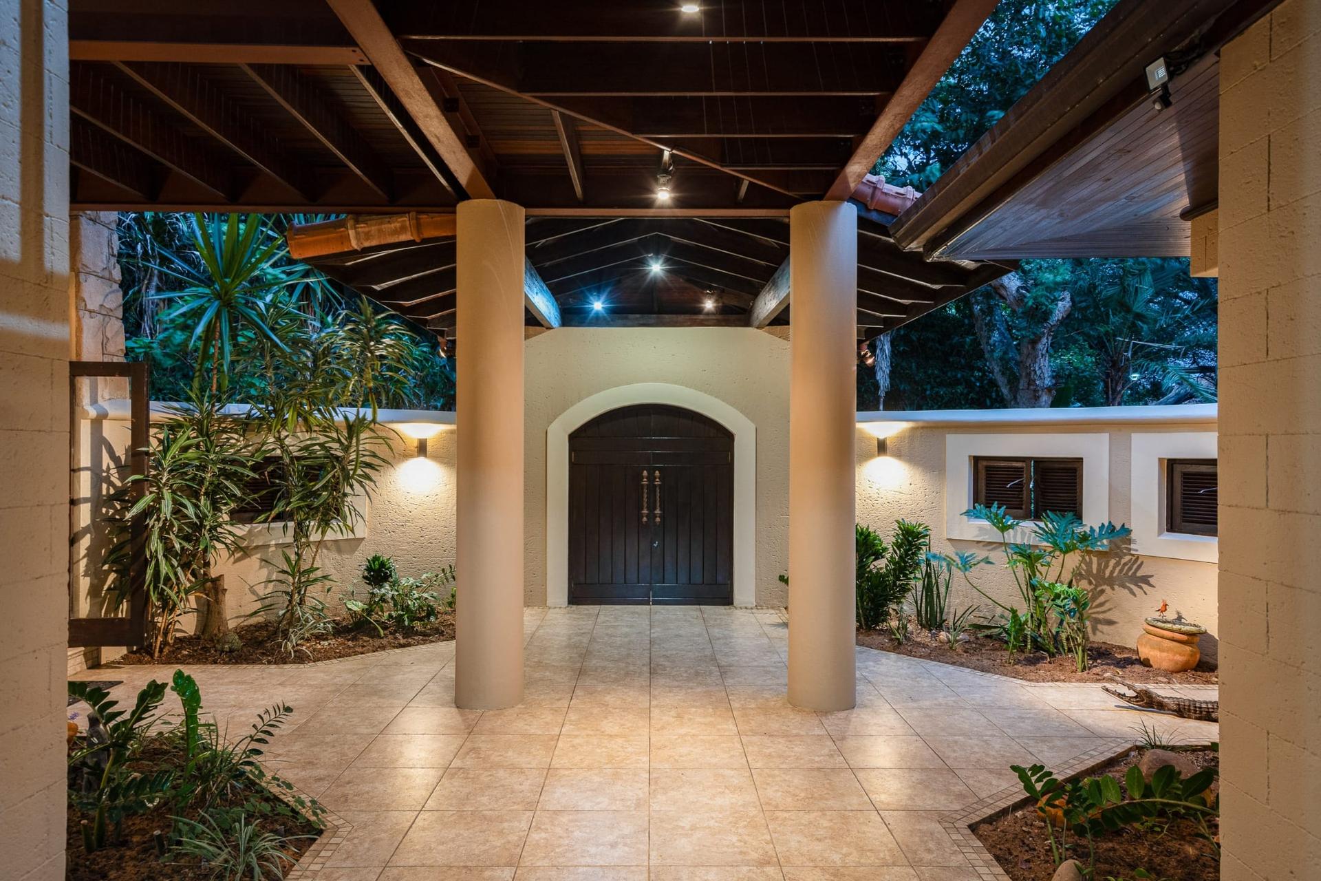 Zimbali Estate Home with Flatlet — photograph 3