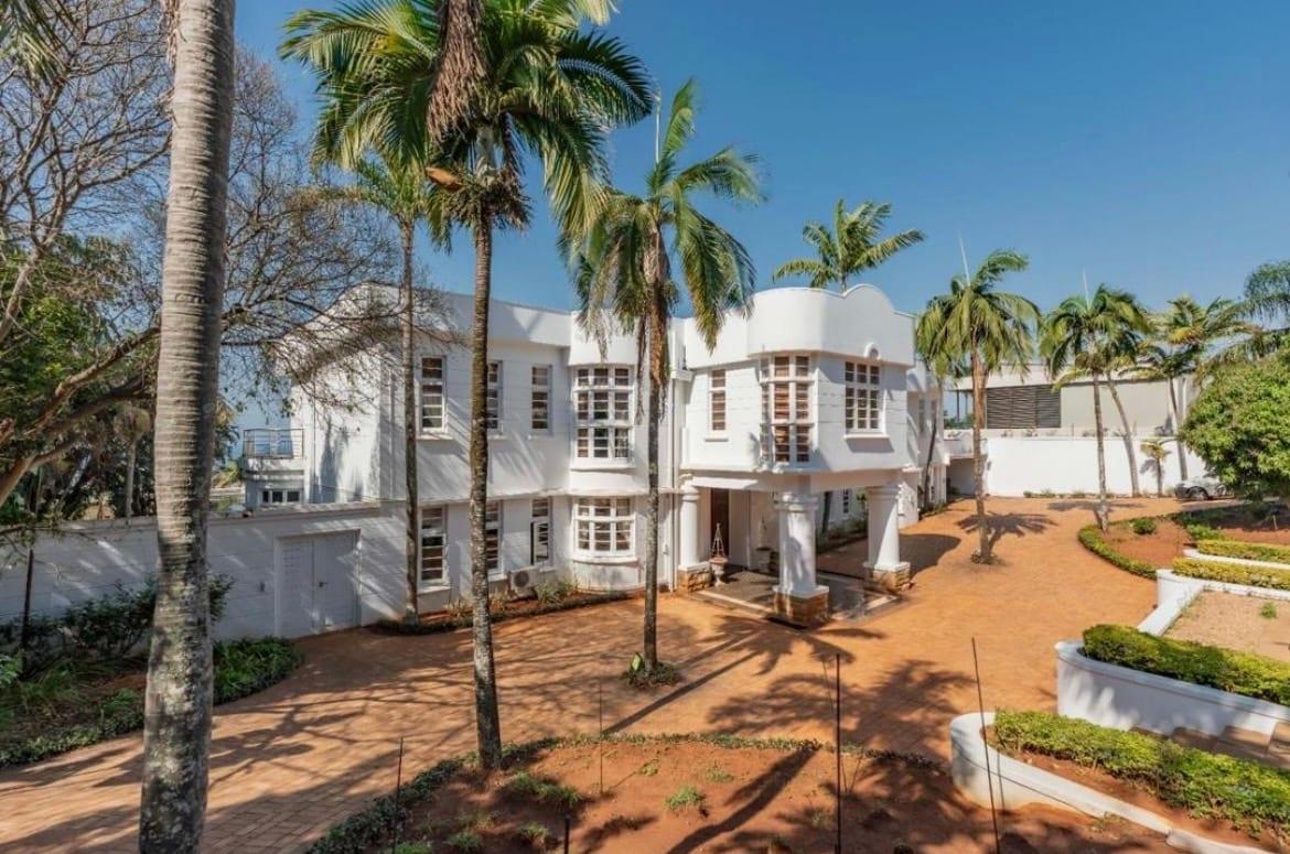 5 Bedroom House in Morningside — photograph 2