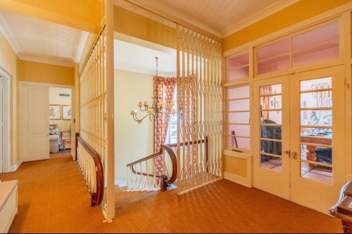 5 Bedroom House in Morningside — photograph 4