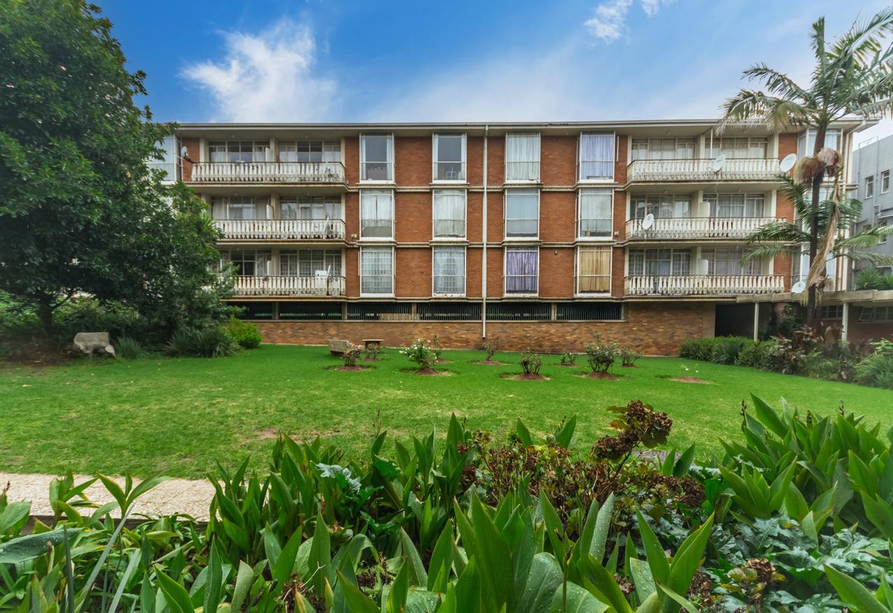 Gresswold 24-Unit Apartment Block — photograph 5