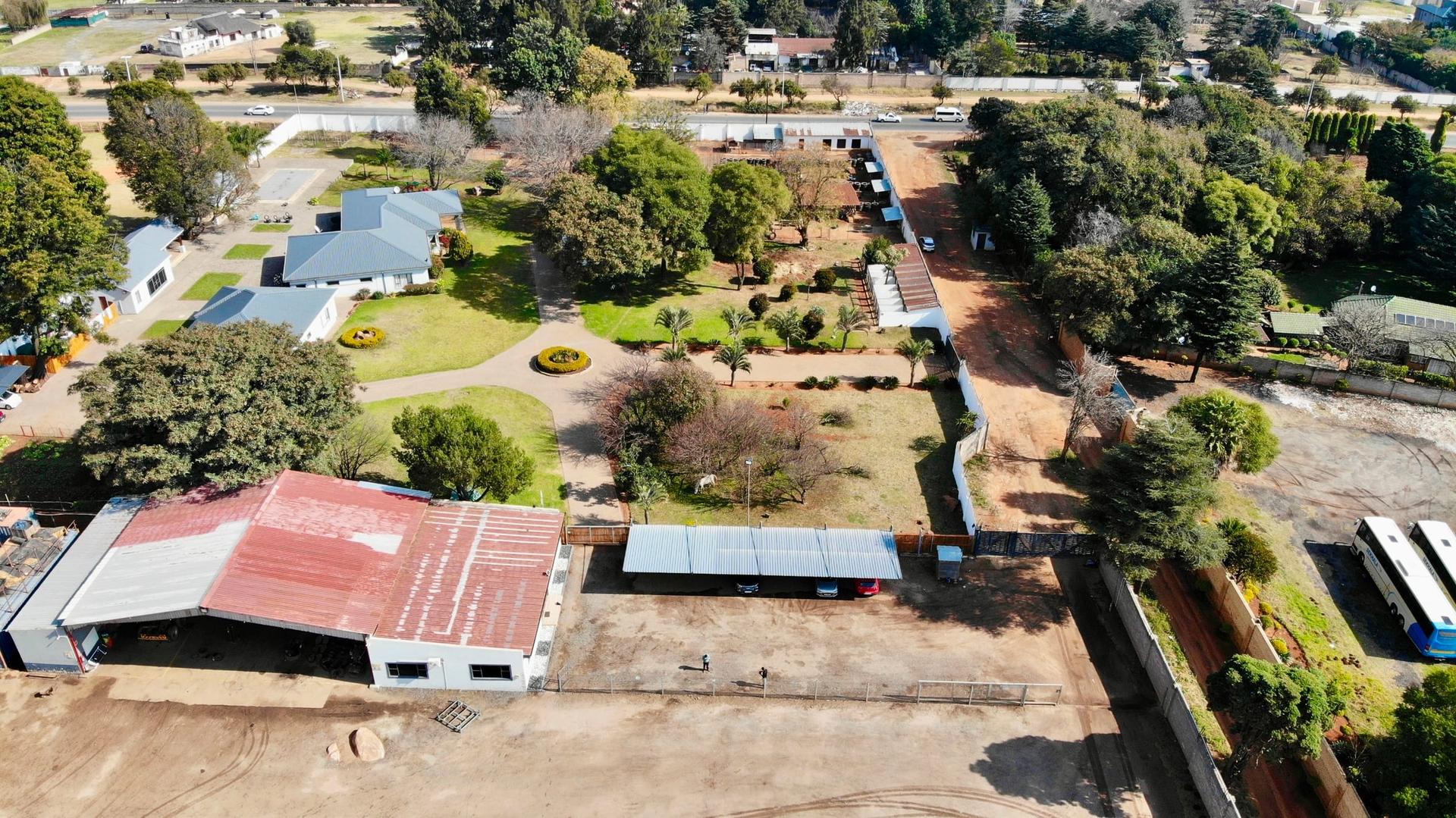 President Park Home and Truck Yard — photograph 4