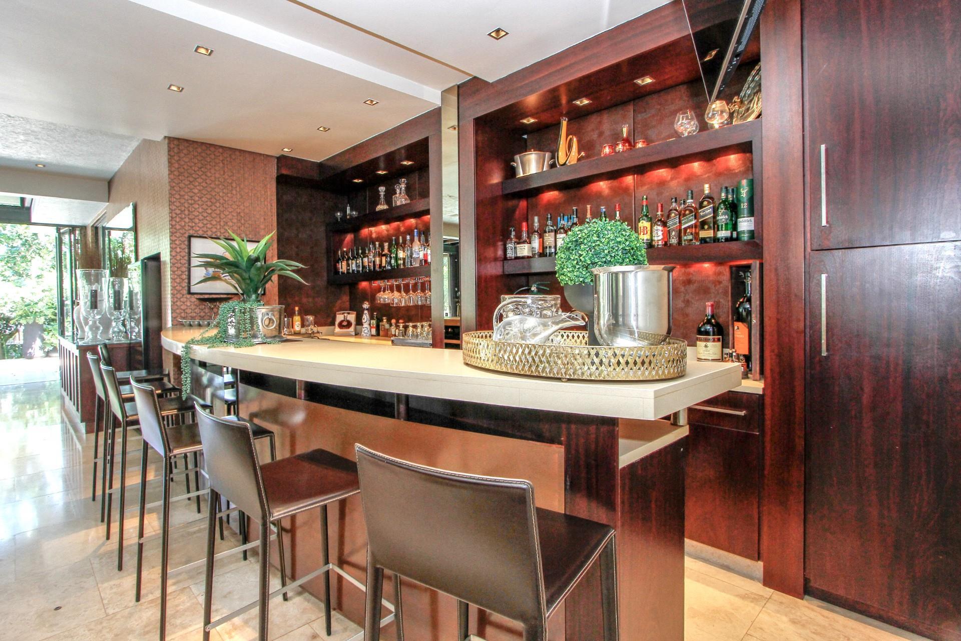 Hawaan Forest Estate Four-Bed Home — photograph 4