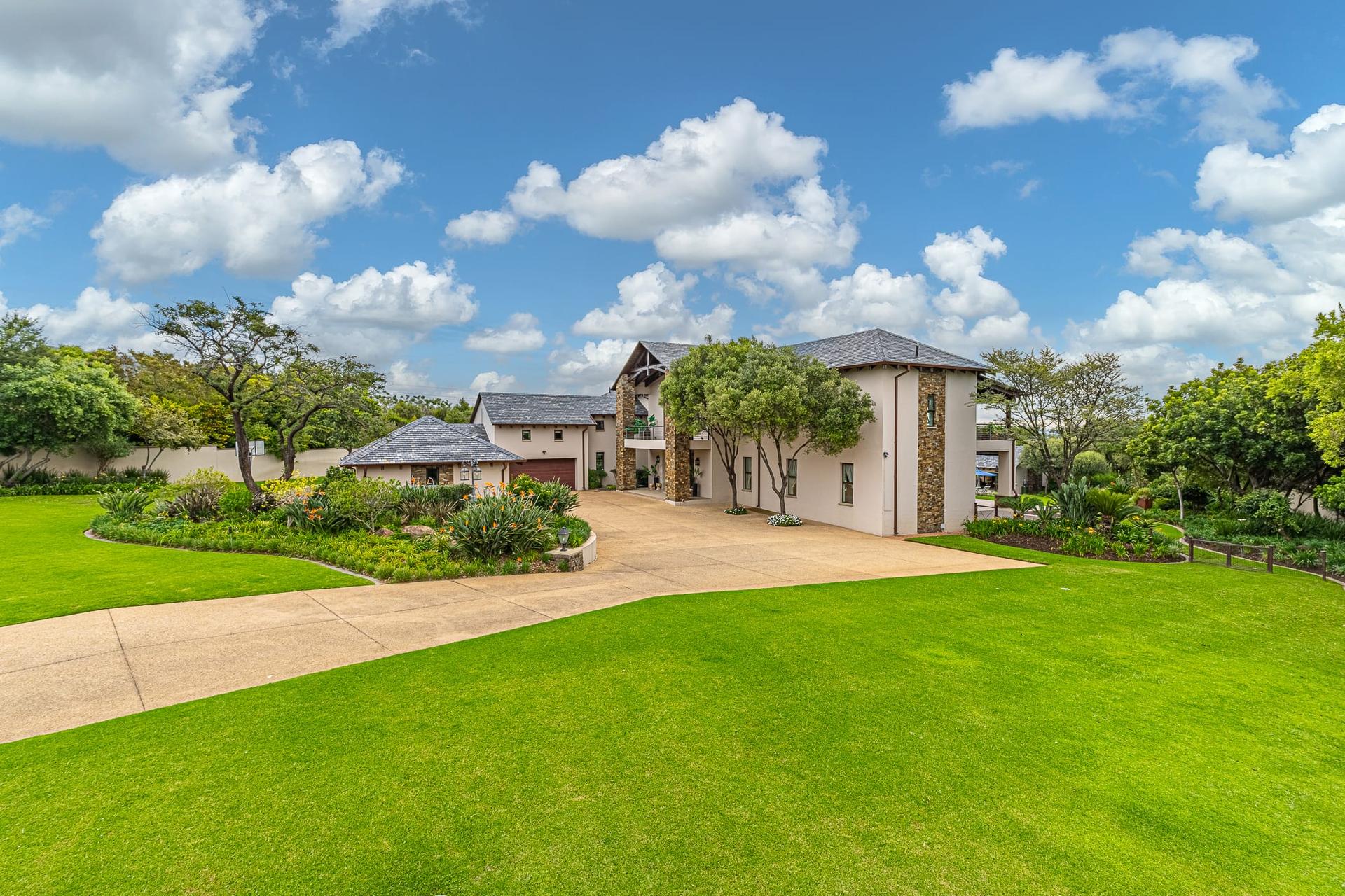 Waterfall Equestrian Estate Home — photograph 2