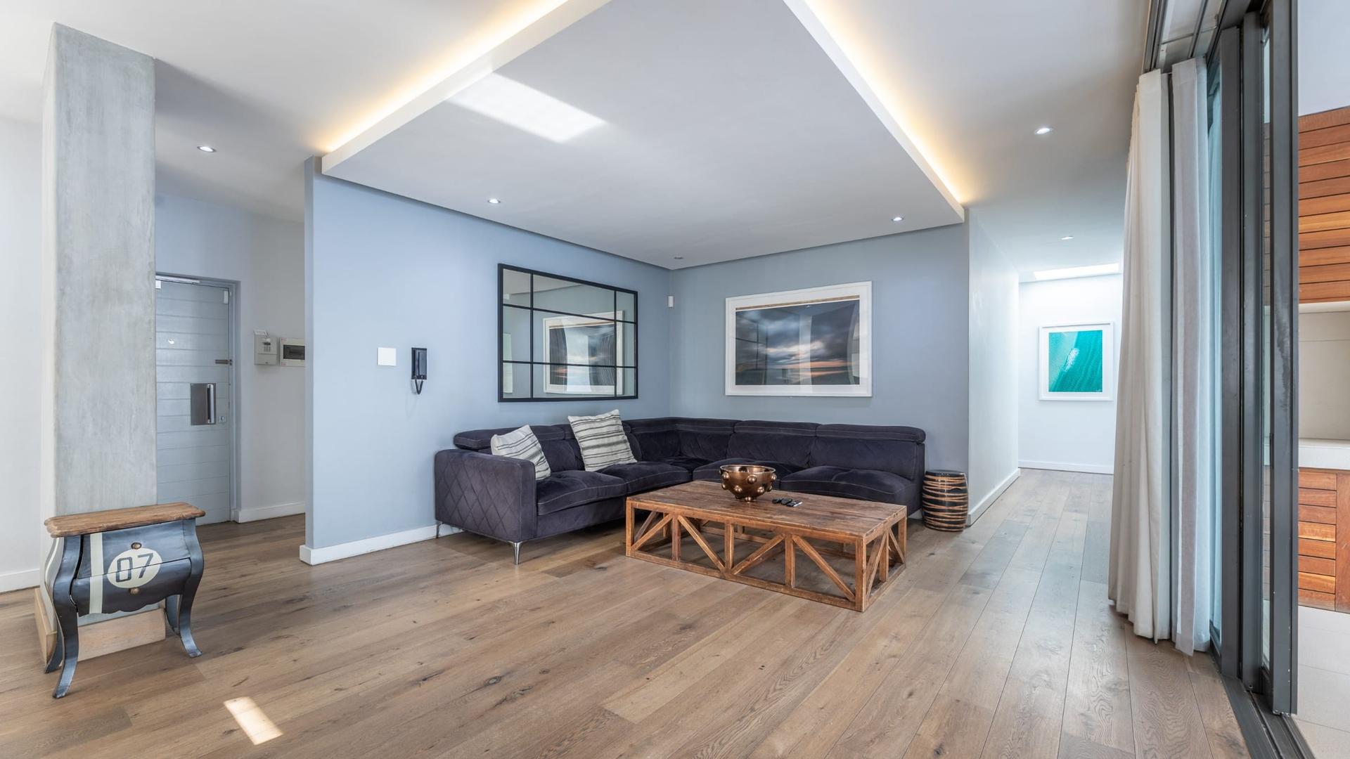 Green Point Three-Bed Penthouse — photograph 4
