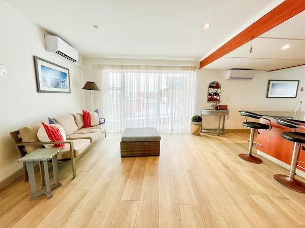 Sea-View Apartment in Shakas Rock — photograph 4