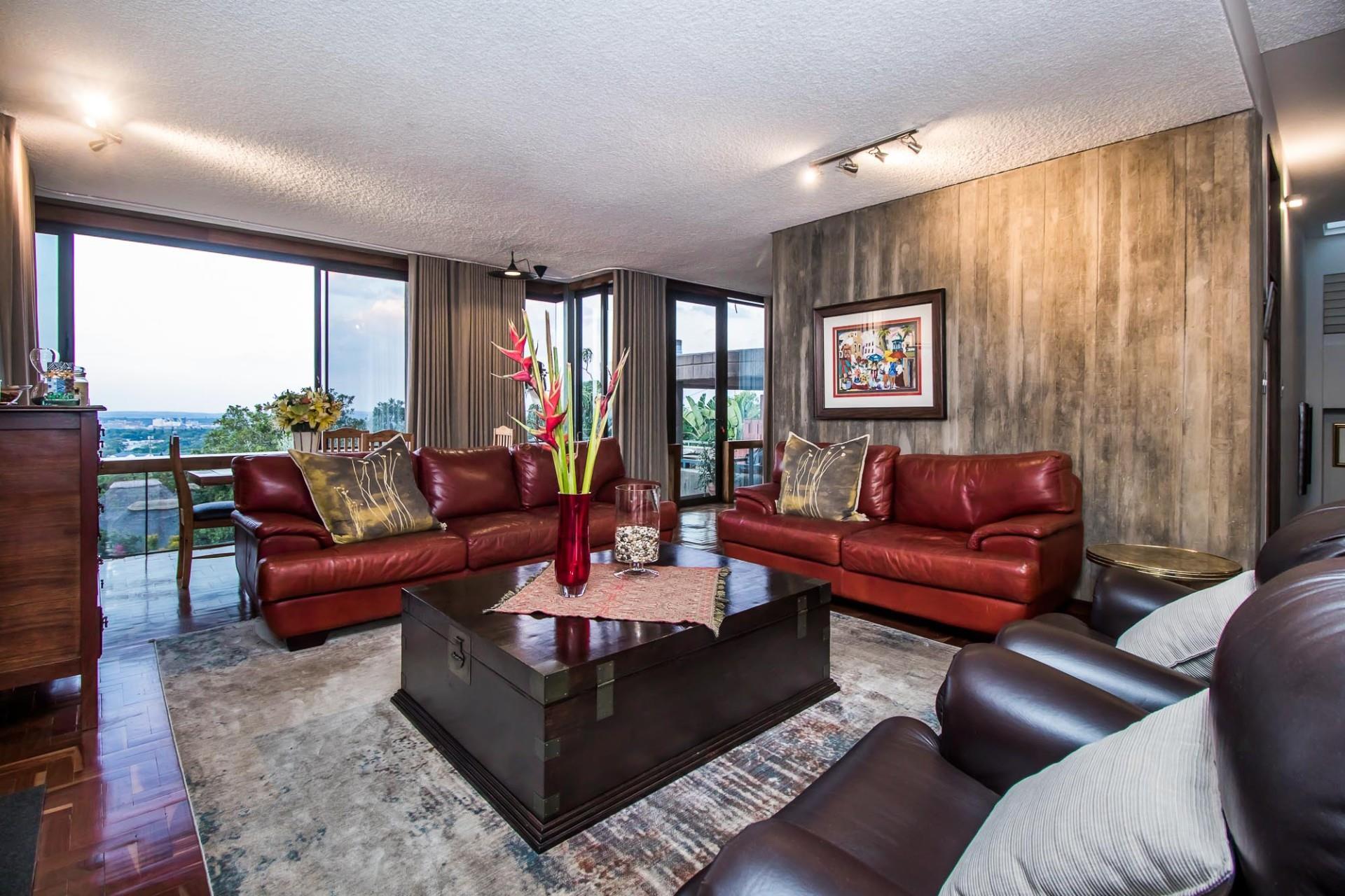 Waterkloof Ridge View Home — photograph 5