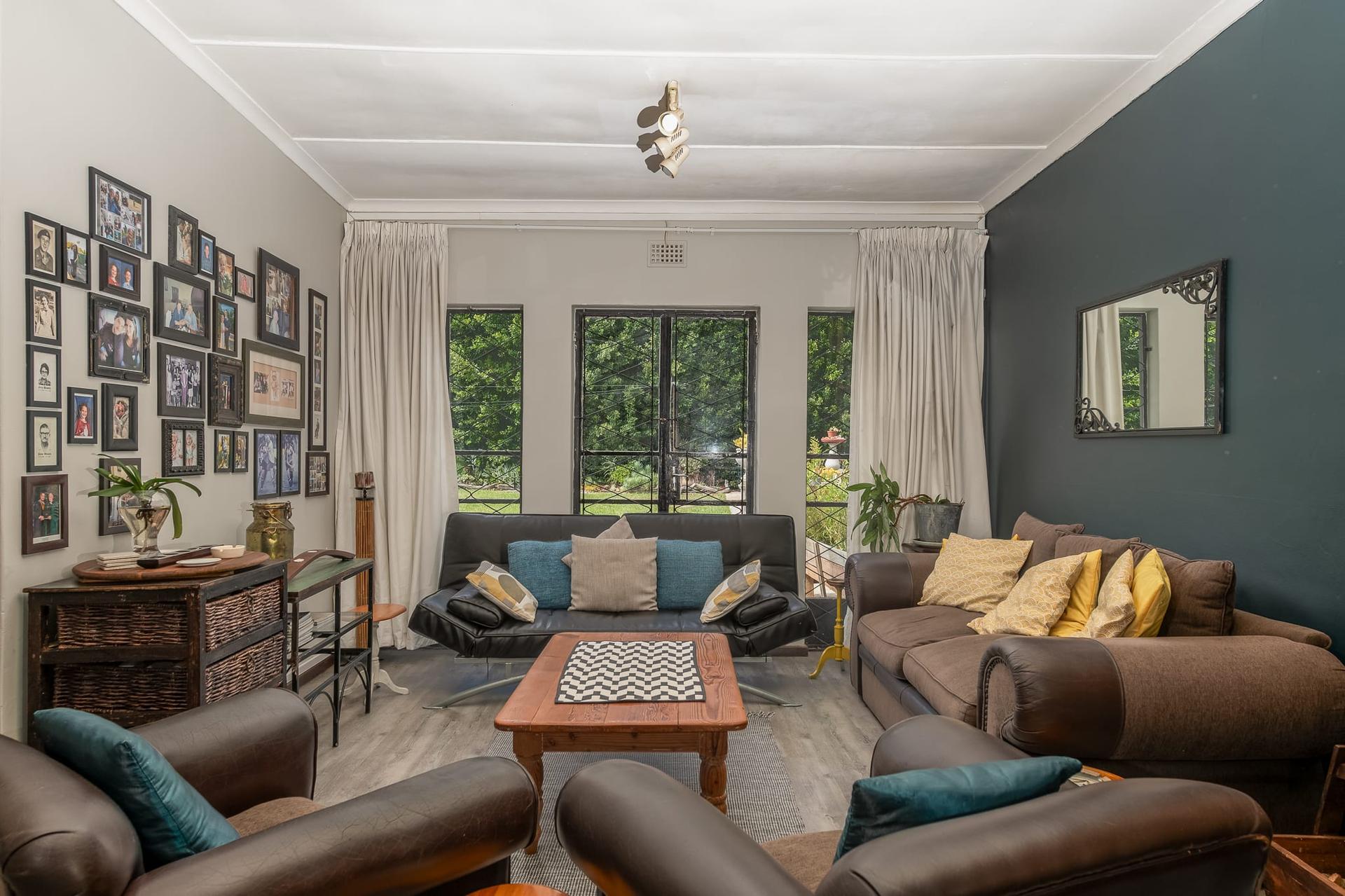 Franschhoek Village Three-Bed House — photograph 3