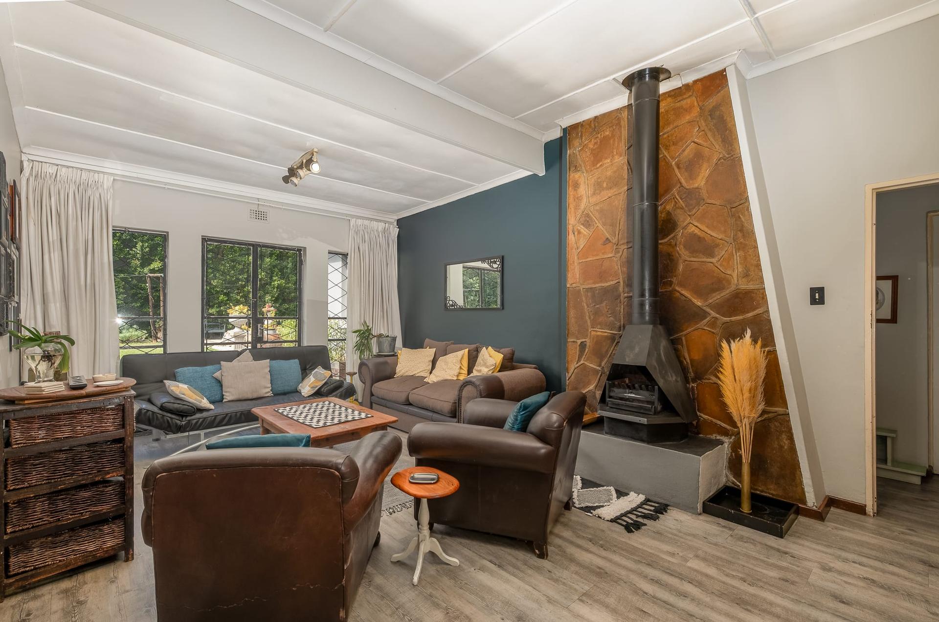 Franschhoek Village Three-Bed House — photograph 4