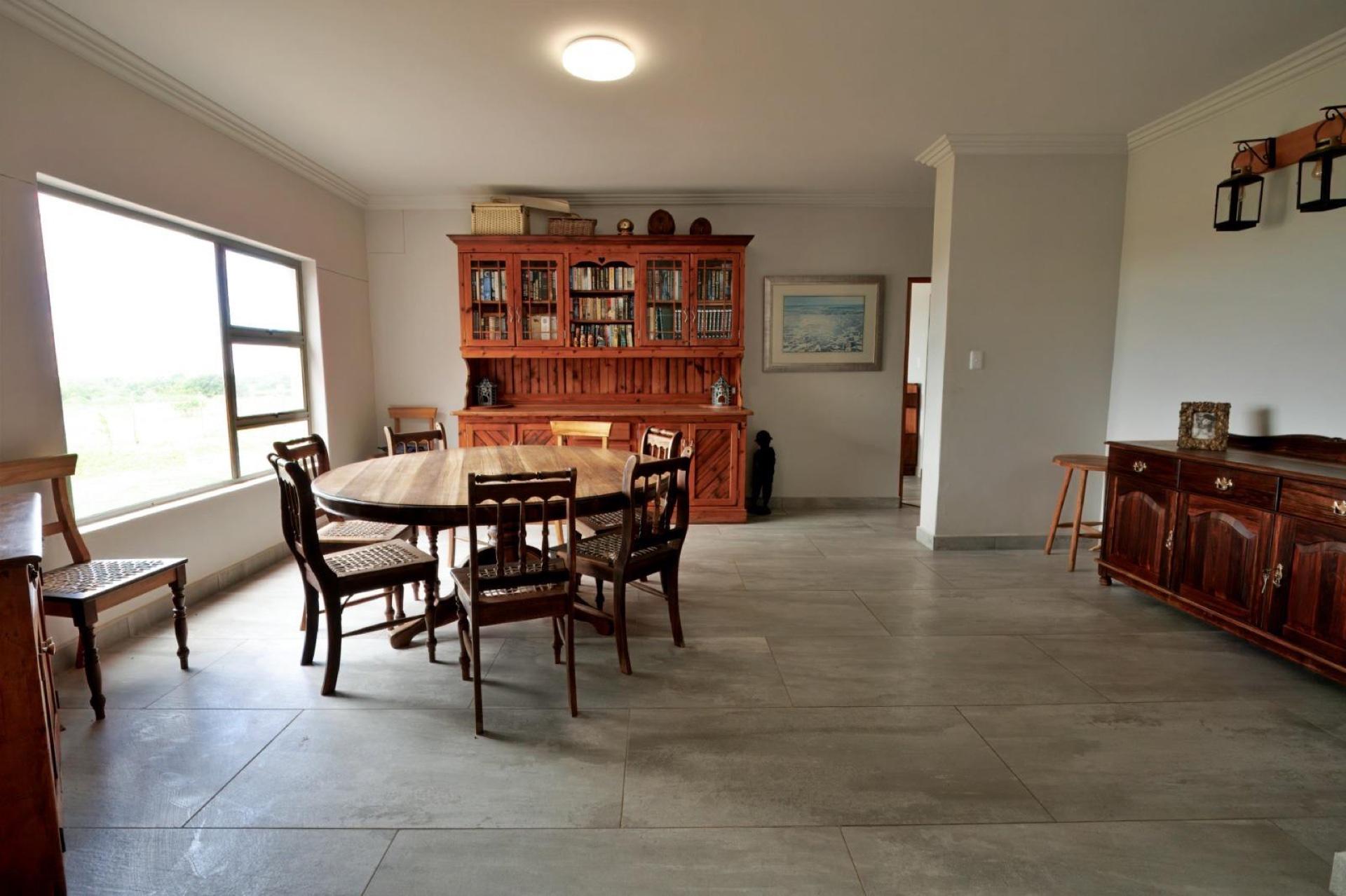 Private Reserve Home in Stilbaai — photograph 5