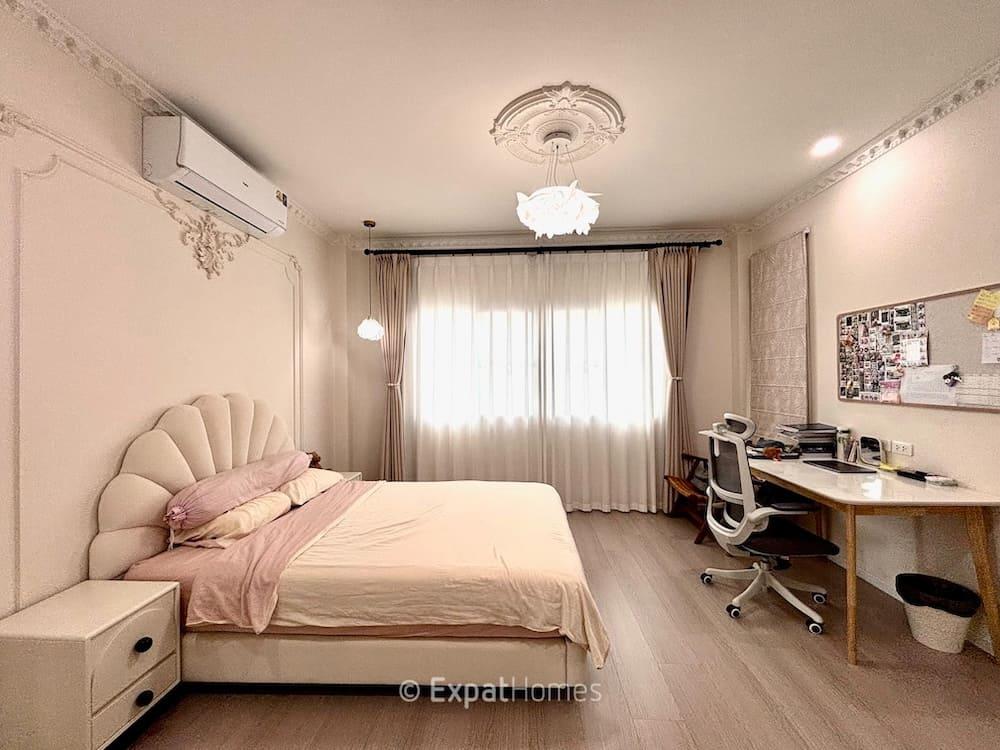 5-Bedroom House in Hang Dong — photograph 3