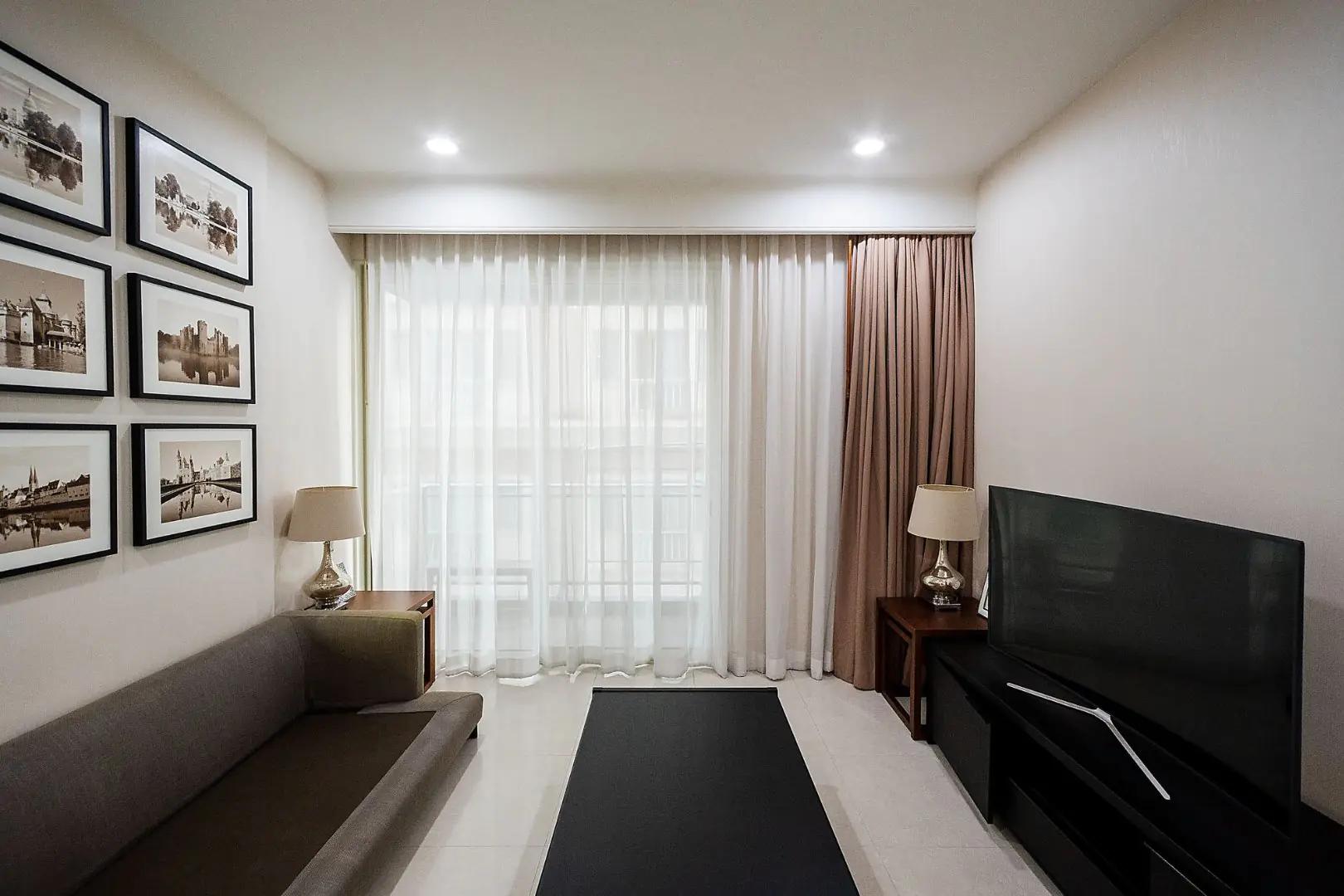 Q Langsuan — photograph 5