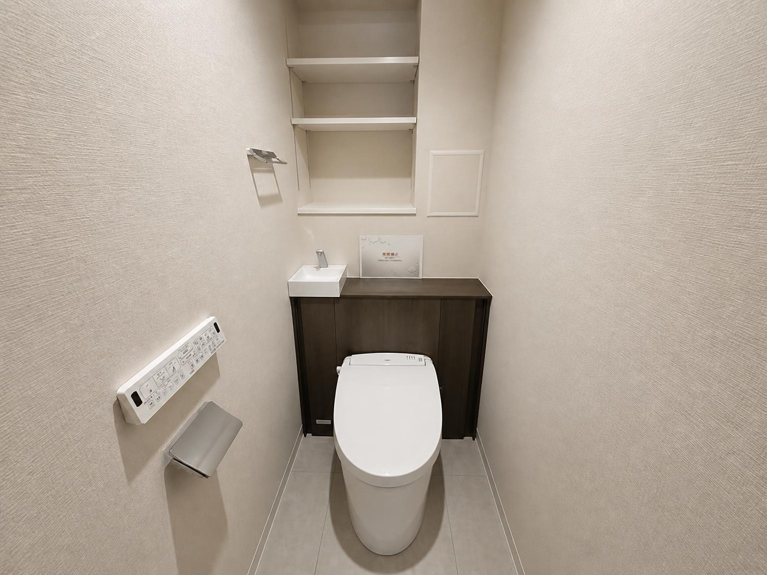 Eslead Karasuma Oike — photograph 3
