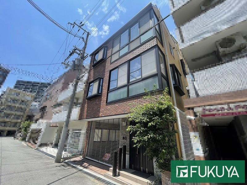 Detached House in Chuo-ku, Kobe — photograph 3