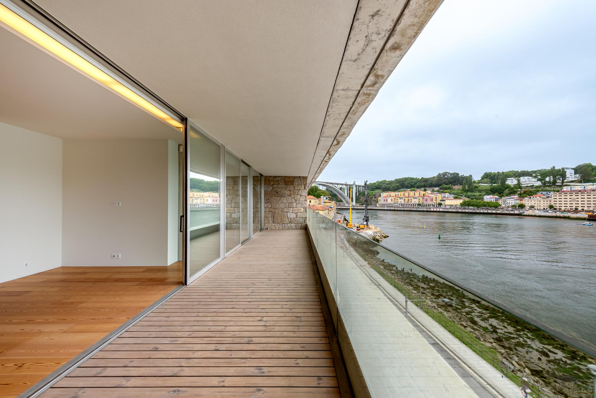 Apartment in Vila Nova de Gaia — photograph 3