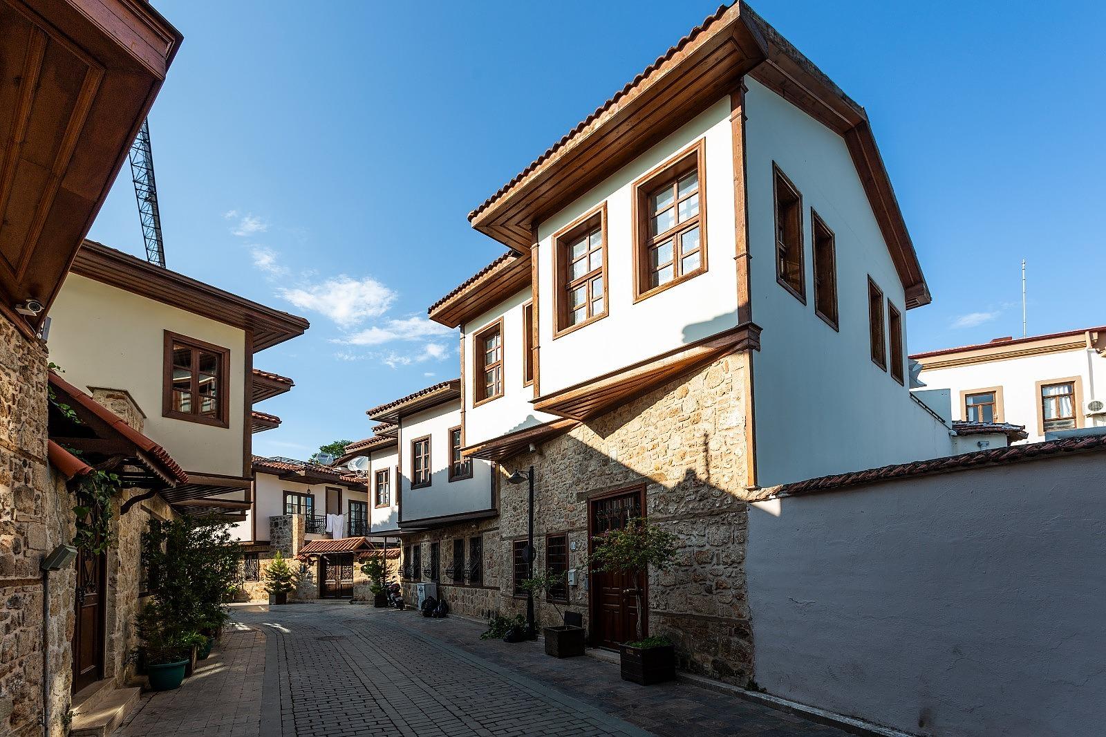 Apartments in Kılınçarslan, Kadir Paşa Sk. No:13 — photograph 2