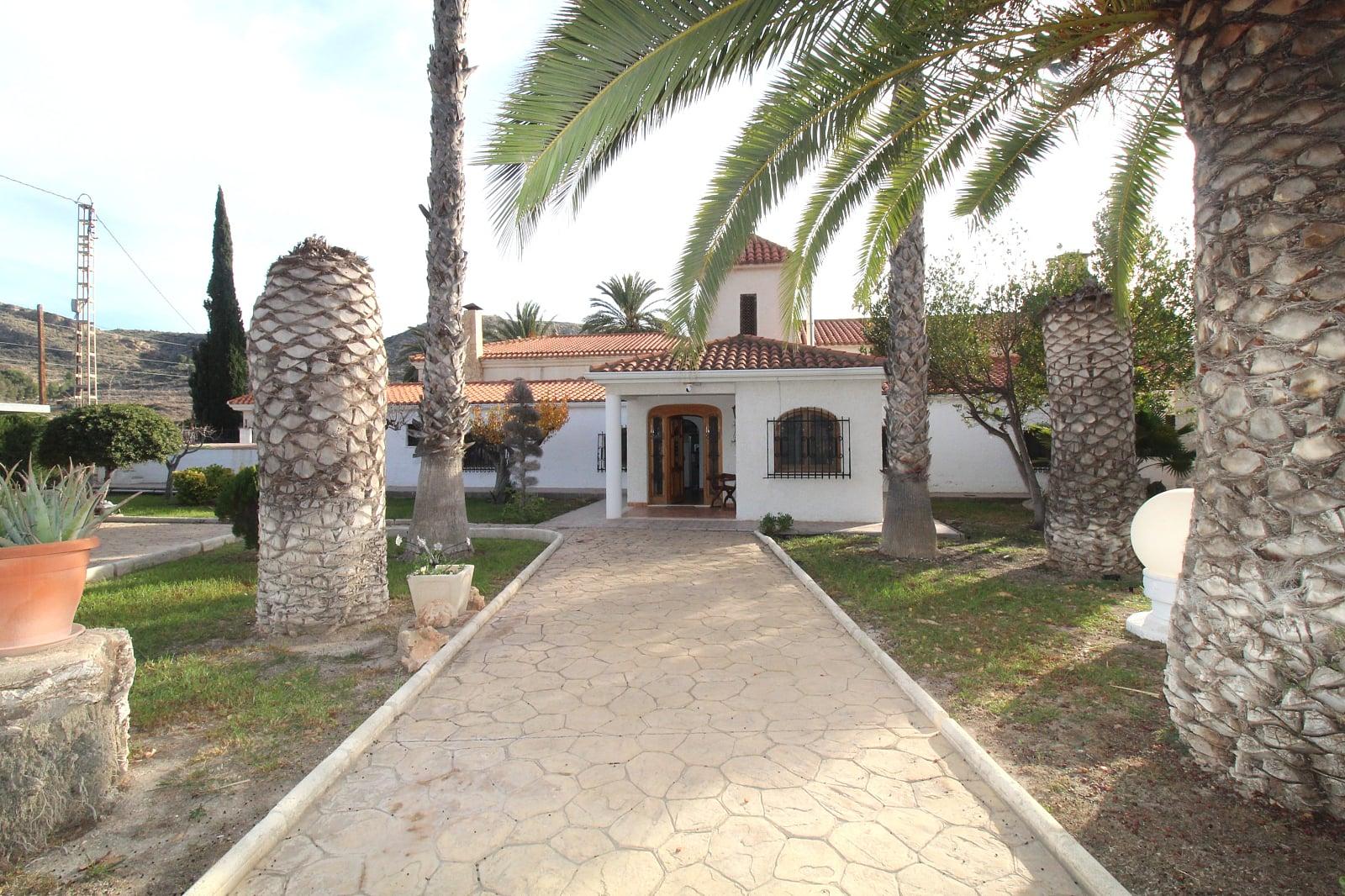 Apartments in Campo Alto, Elda — photograph 4