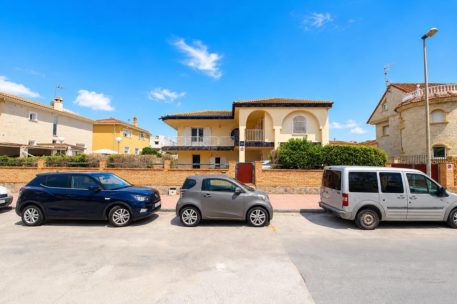 Apartments in La Zenia, Orihuela — photograph 2