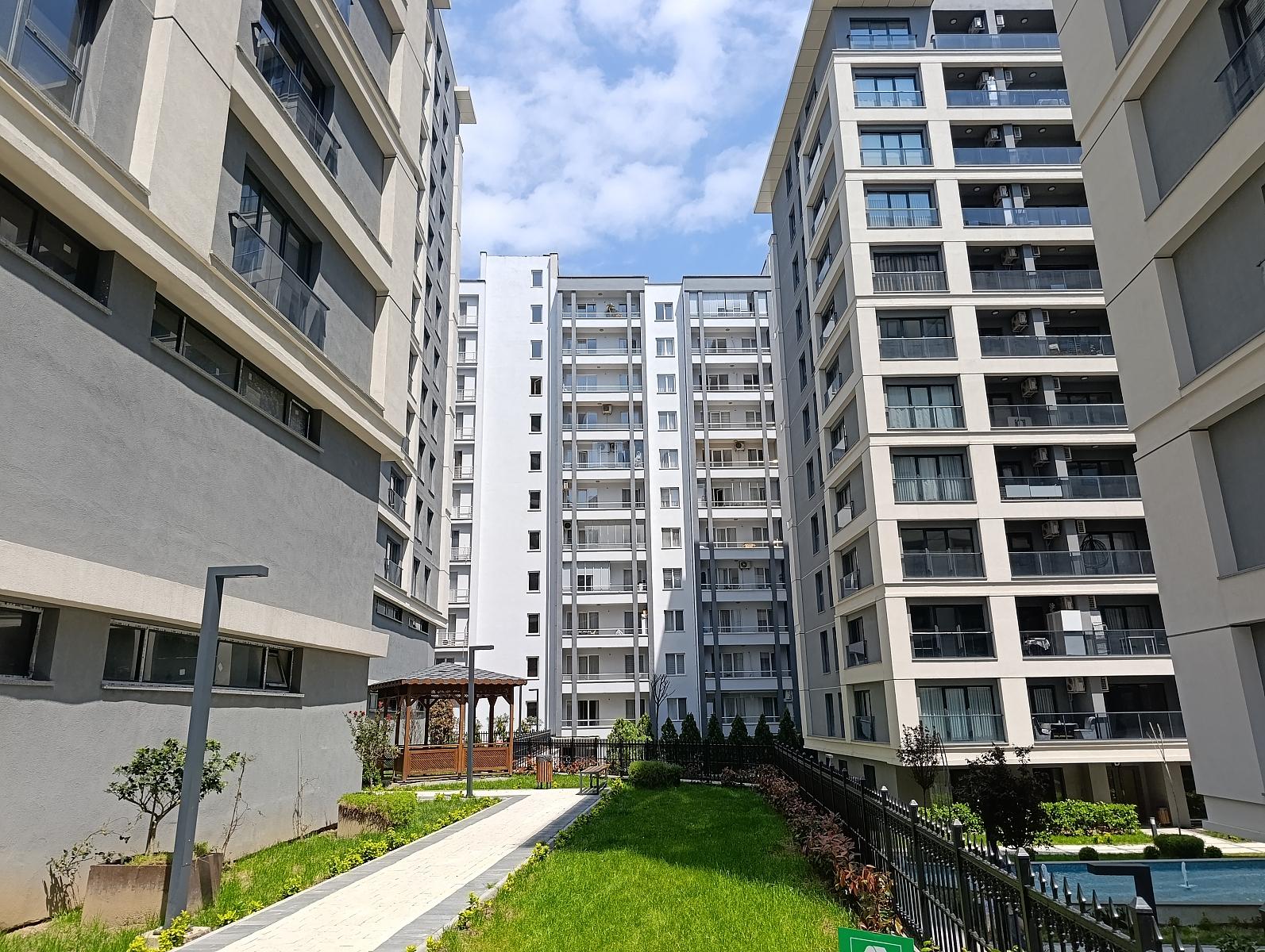 Apartments in Barbaros Hayrettin Paşa, Esenyurt — photograph 4