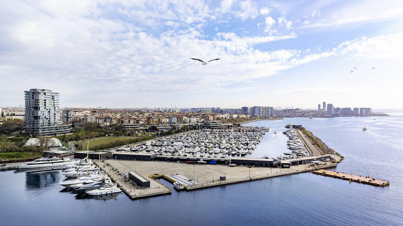 Apartments in Ataköy 1. Kısım, Bakırköy — photograph 3