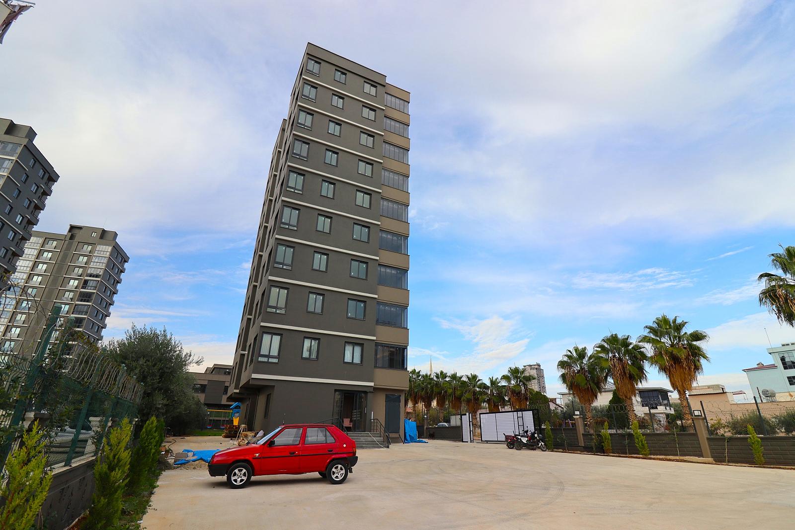 Apartments in 50. Yıl, Yenişehir — photograph 2
