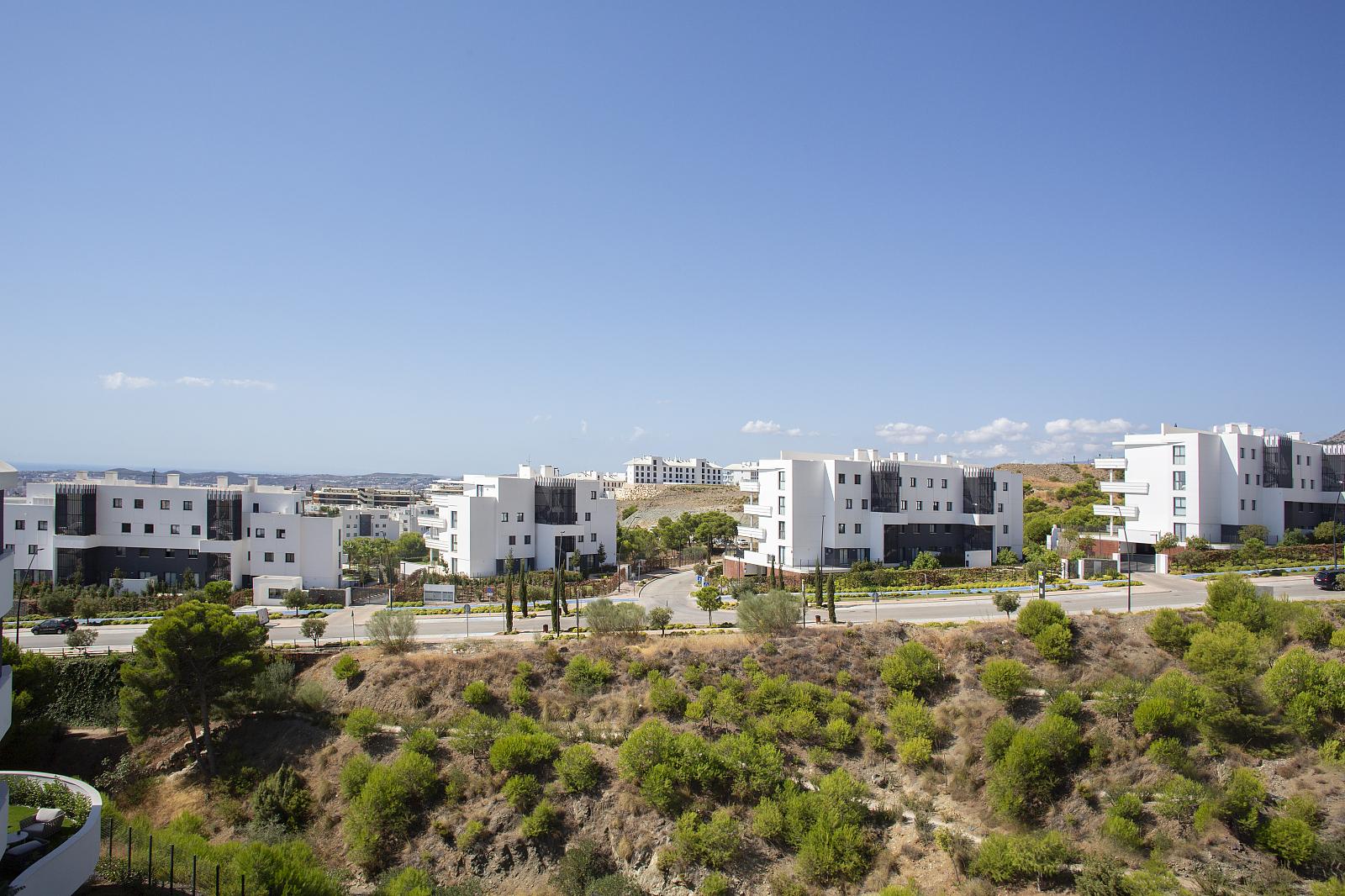Apartments in El Higuerón, Fuengirola — photograph 2