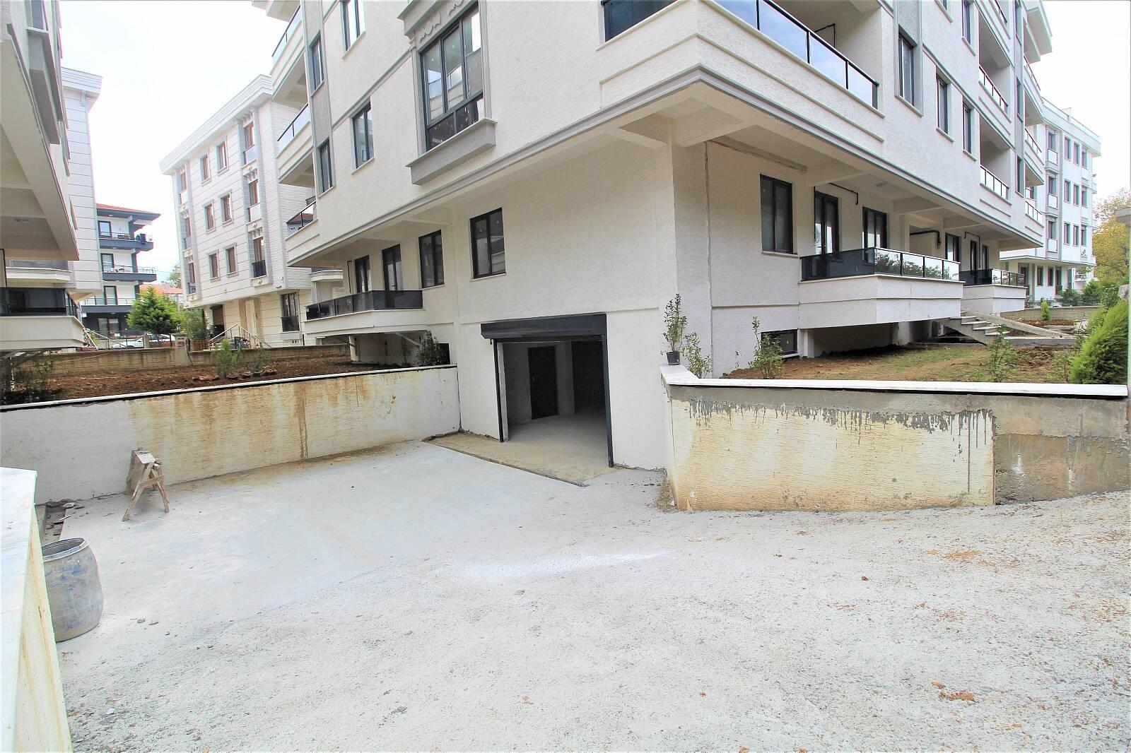 Apartments in Teşvikiye Bld. (Karşıyaka Mh.), Çınarcık — photograph 5