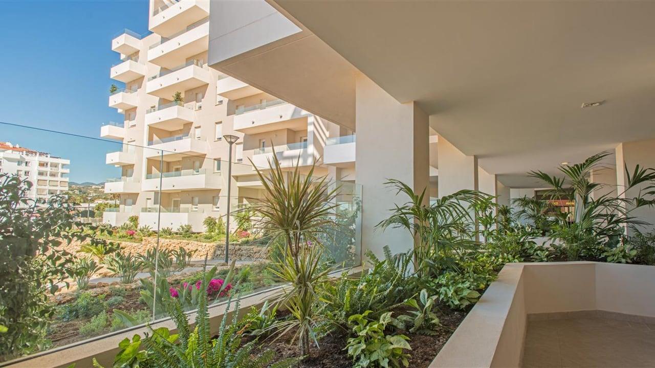 Apartments in Nueva Andalucía, Marbella — photograph 2
