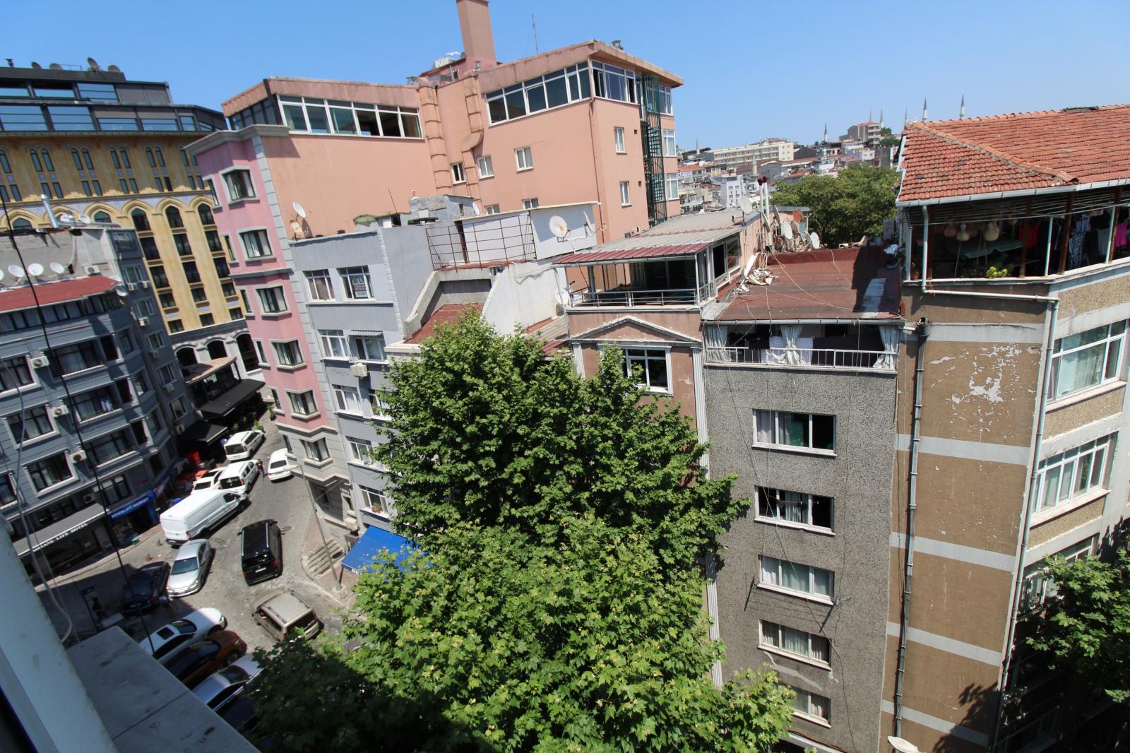 Apartments in Emin Sinan, Fatih — photograph 4