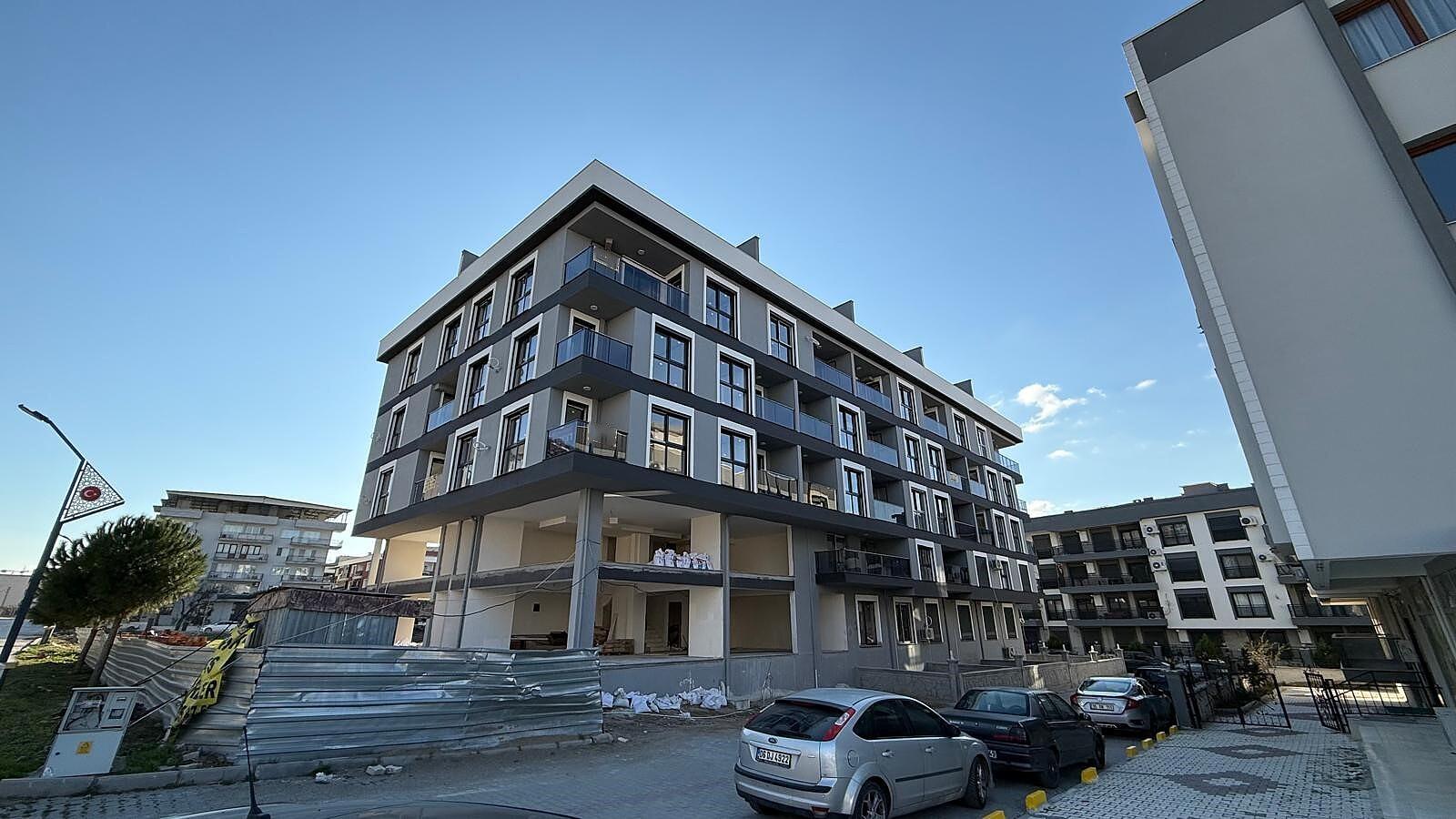 Apartments in Kemal Atatürk, Menemen — photograph 2