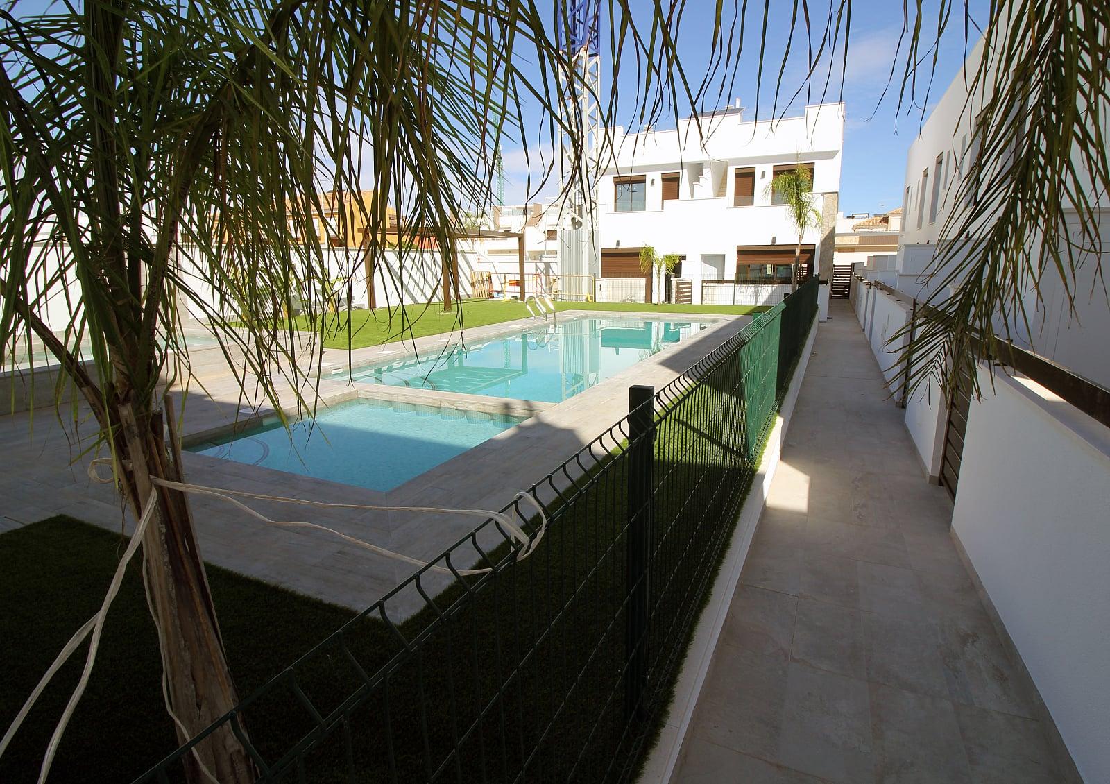 Apartments in Pilar de la Horadada Centro, Pilar de la Horadada — photograph 2