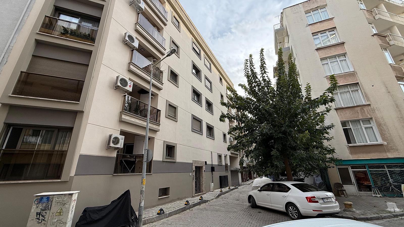 Apartments in Bahriye Üçok, Karşıyaka — photograph 3