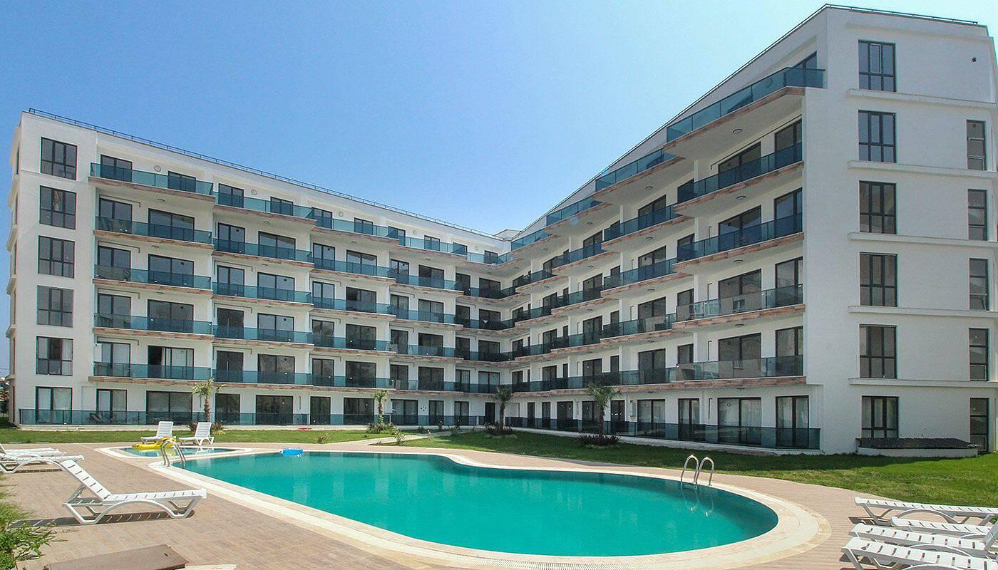 Apartments in Teşvikiye Bld. (Karşıyaka Mh.), Çınarcık — photograph 2