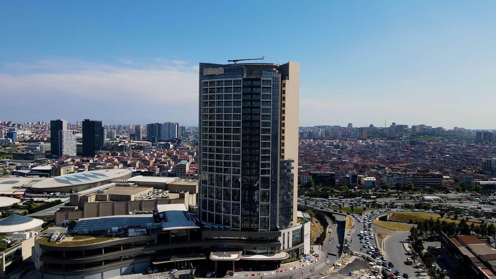 Apartments in Ziya Gökalp, Başakşehir — photograph 2