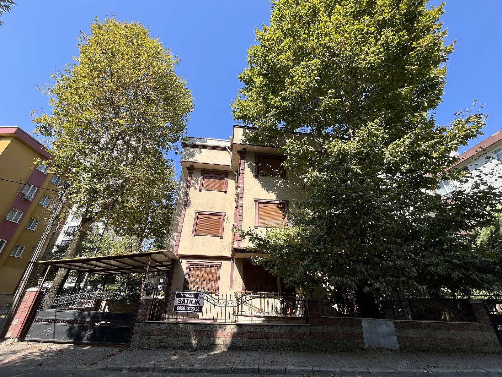 Apartments in Gümüşpınar, Morsümbül Sk. No:14 — photograph 2