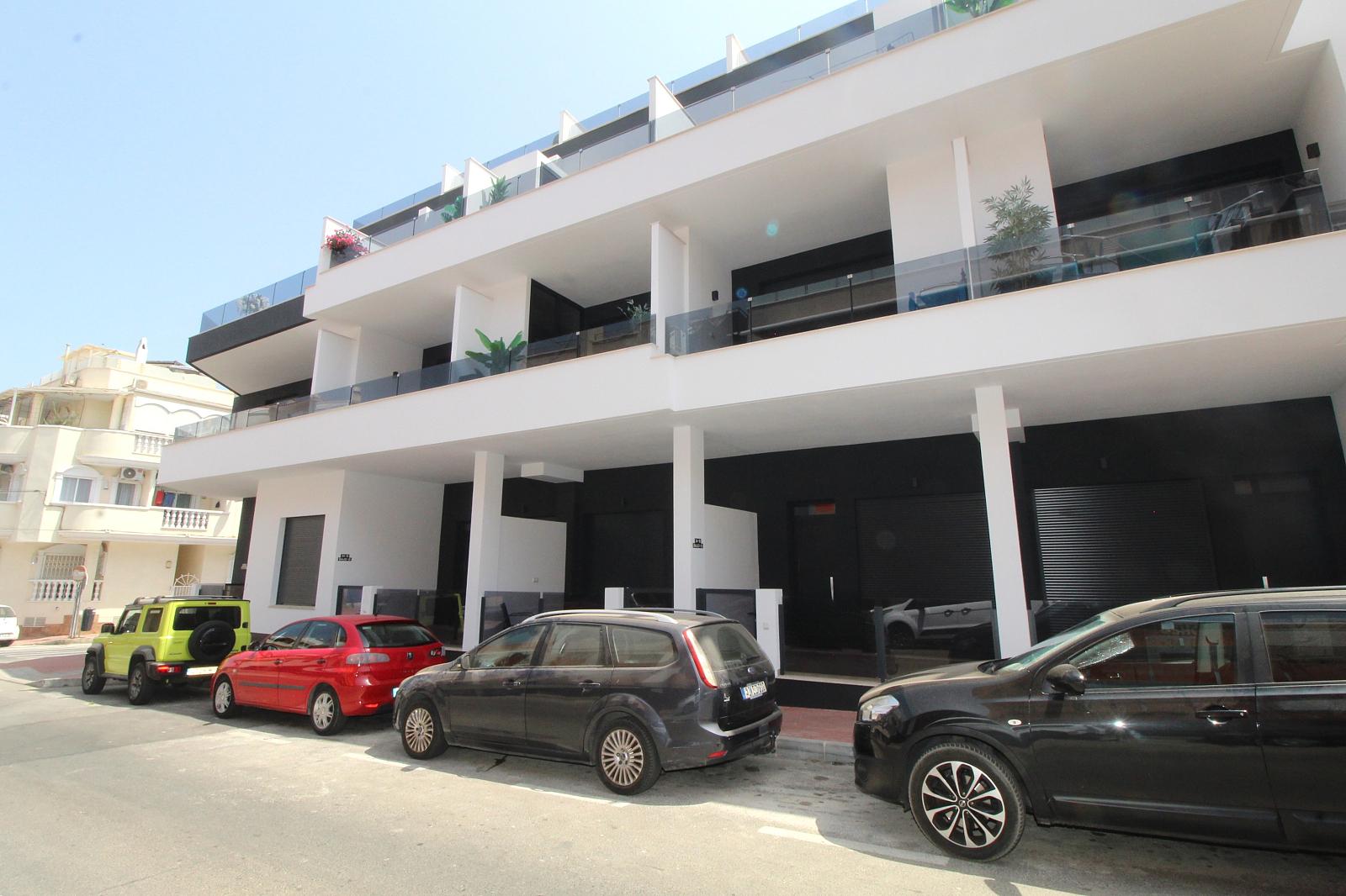 Apartments in Torrevieja Centro, Torrevieja — photograph 2