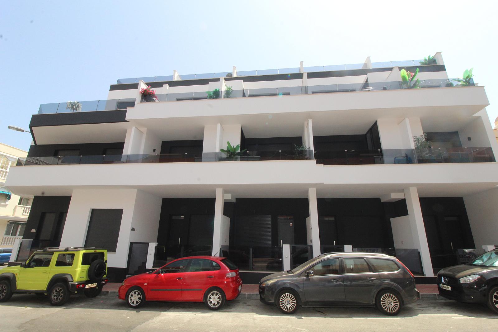 Apartments in Torrevieja Centro, Torrevieja — photograph 3